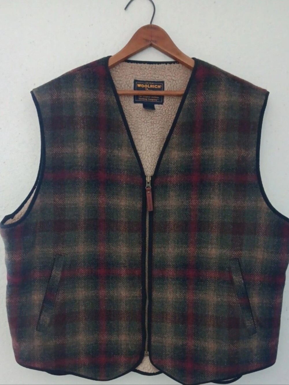 Woolrich Men's Wool Plaid Sherpa-Lined Vest - Brown Green Red